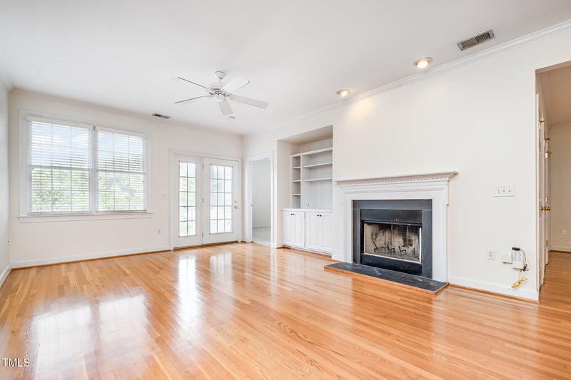 600 Copperline Dr #103, Chapel Hill, NC 27516