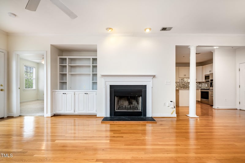 600 Copperline Dr #103, Chapel Hill, NC 27516