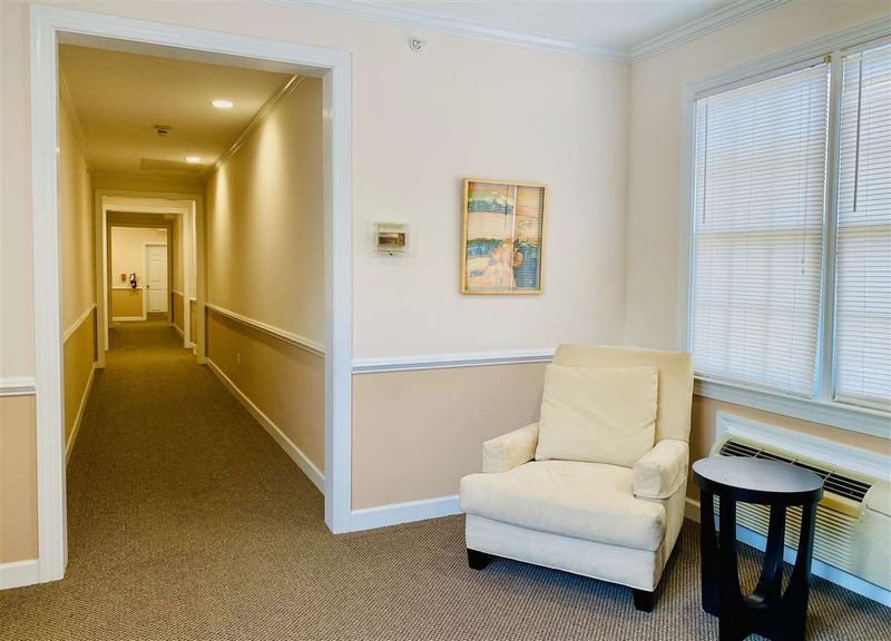 600 Copperline Dr #201, Chapel Hill, NC 27516
