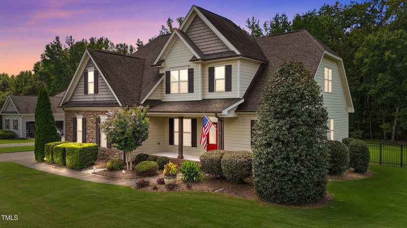 600 Far Post Dr, Fuquay Varina, NC 27526