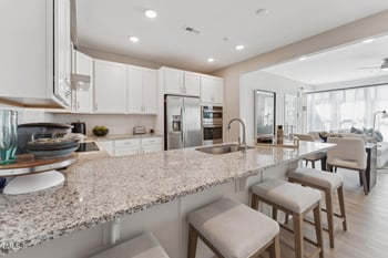 600 Hedrick Ridge Rd #112, Cary, NC 27519