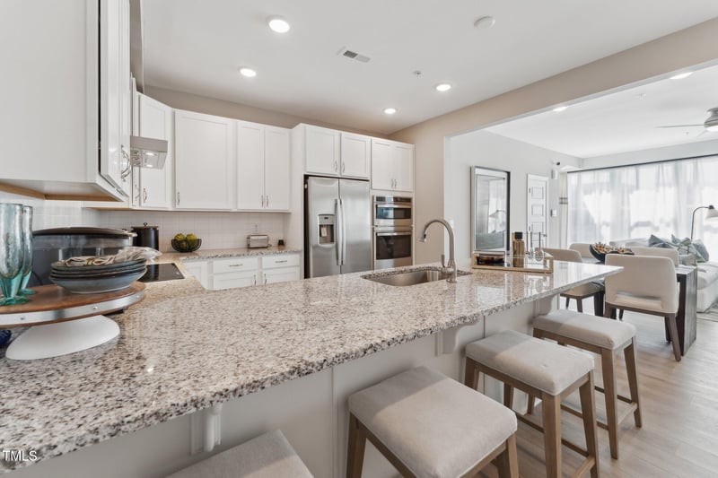 600 Hedrick Ridge Rd #112, Cary, NC 27519