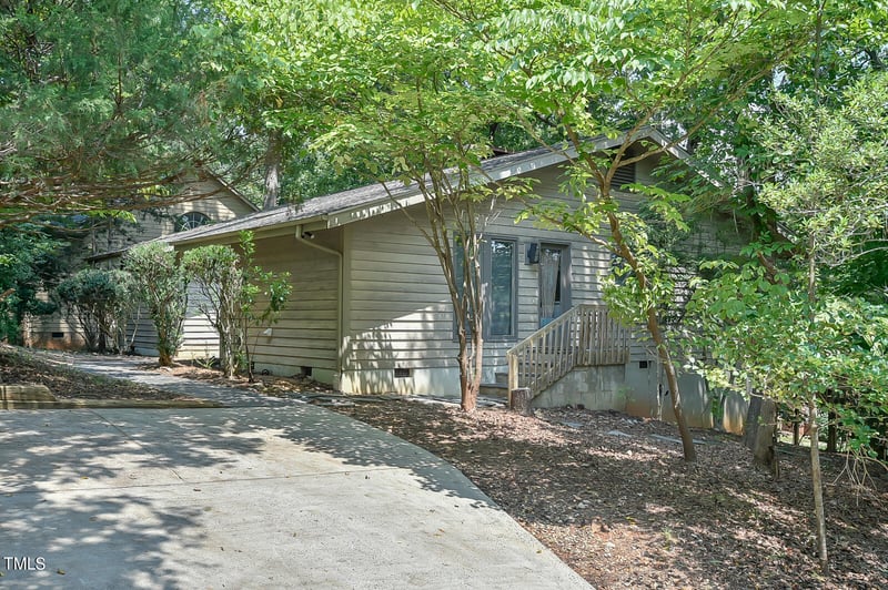 600 Ironwoods Dr, Chapel Hill, NC 27516