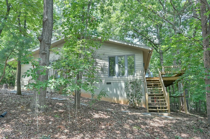600 Ironwoods Dr, Chapel Hill, NC 27516