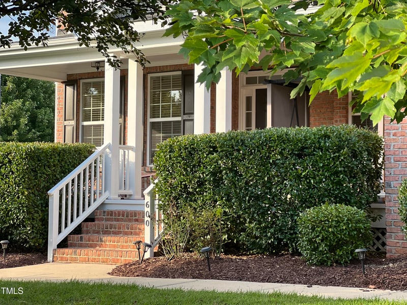 600 Ivyshaw Rd, Cary, NC 27519