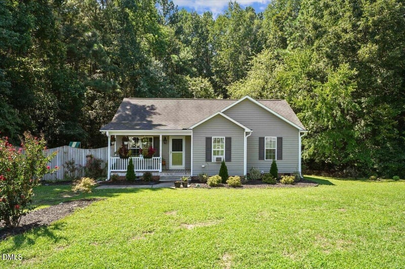 600 Lockwood Dr, Clayton, NC 27527