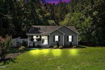 600 Lockwood Dr, Clayton, NC 27527