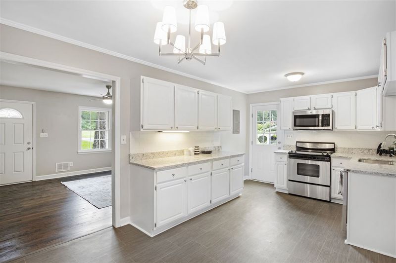 600 Locust Ln, Raleigh, NC 27603