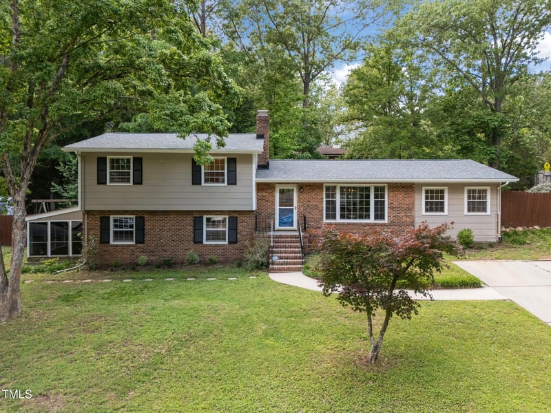600 Longleaf Dr, Chapel Hill, NC 27517