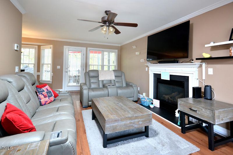 600 Old Farm Rd, Graham, NC 27253
