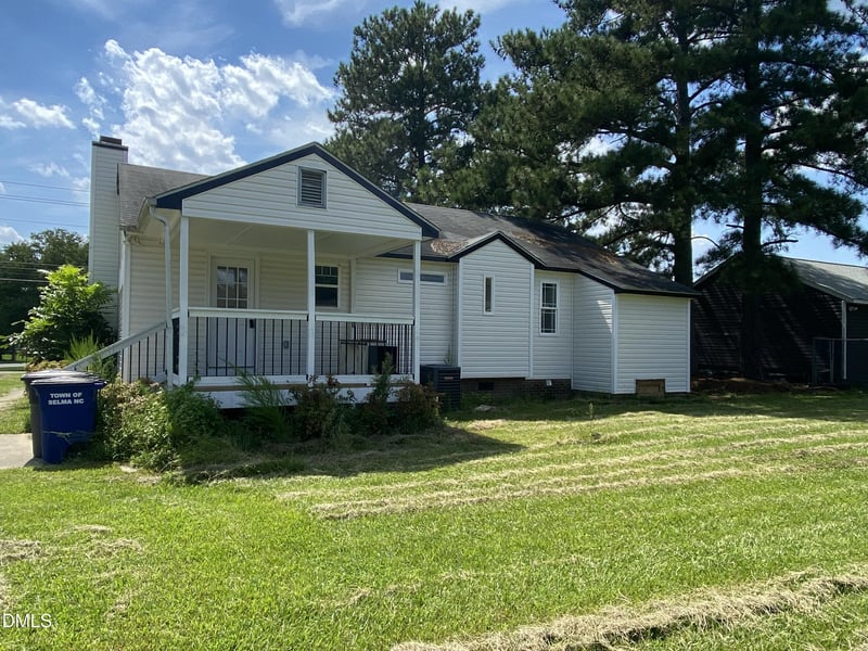 600 River Rd, Selma, NC 27576