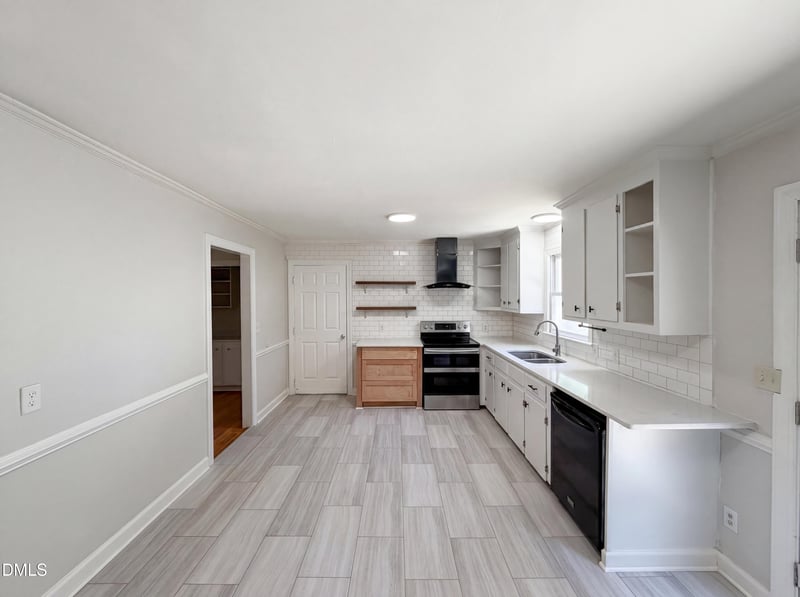 600 Stratford Dr, Zebulon, NC 27597