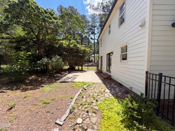 600 Stratford Dr, Zebulon, NC 27597