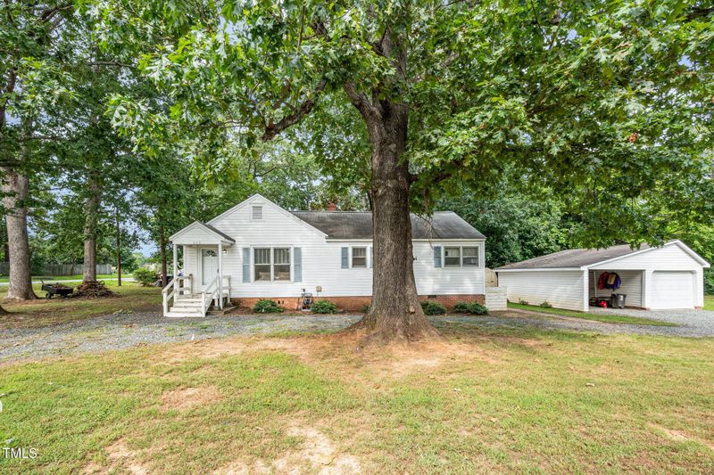 600 Trail Two, Burlington, NC 27215