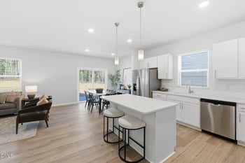 600 Westford Dr, Sanford, NC 27330