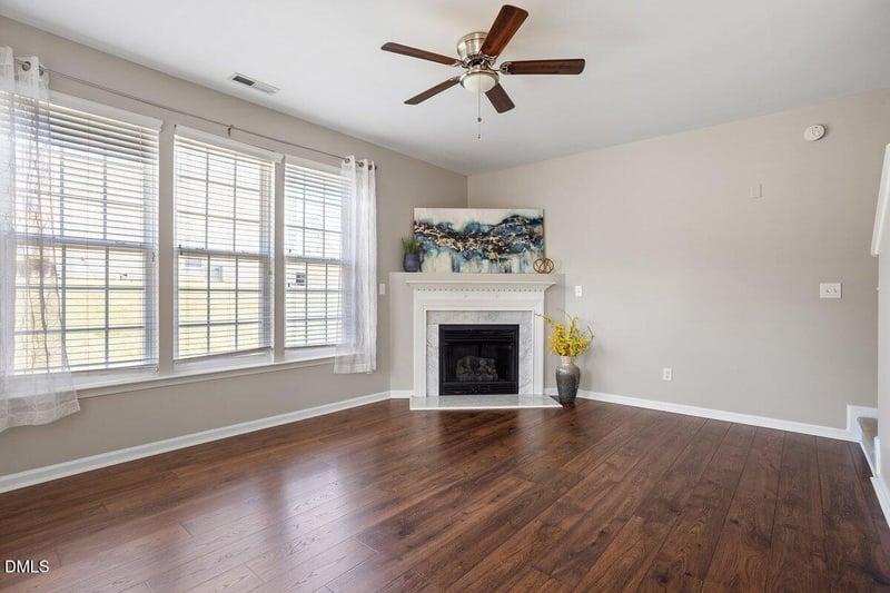 600 Woodson Dr, Clayton, NC 27527