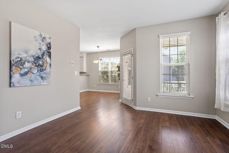 600 Woodson Dr, Clayton, NC 27527