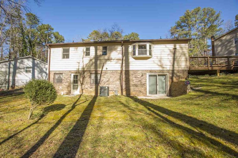 6000 Ballou Ct, Raleigh, NC 27609