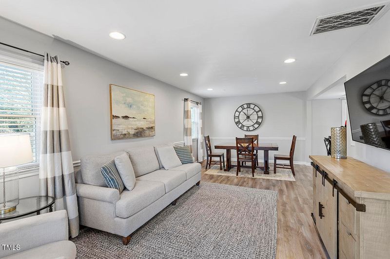 6000 Clare Ct, Raleigh, NC 27609