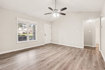 6000 Presentation St, Knightdale, NC 27545