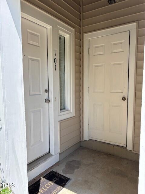 6000 Winterpointe Ln #101, Raleigh, NC 27606