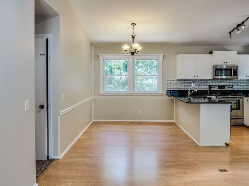 6001 Ballou Ct, Raleigh, NC 27609