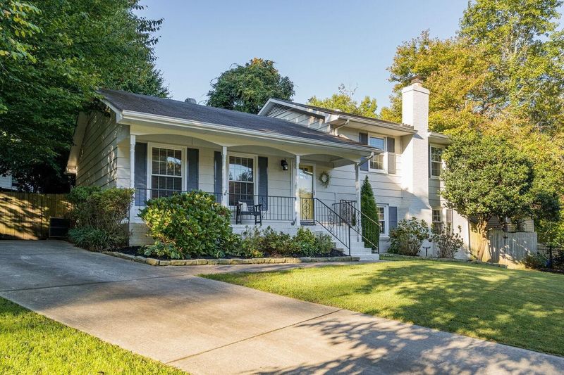 6001 Clare Ct, Raleigh, NC 27609
