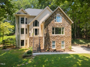 6001 Waters Way Dr, Raleigh, NC 27606