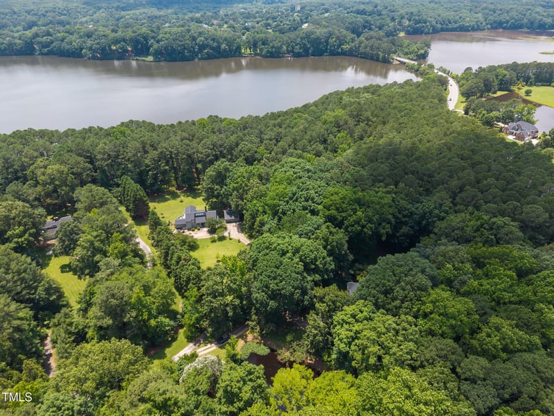 6001 Waters Way Dr, Raleigh, NC 27606