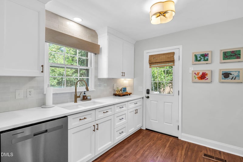 6001 Whittier Dr, Raleigh, NC 27609