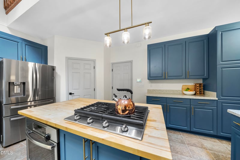 6004 Chittim Ct, Raleigh, NC 27616