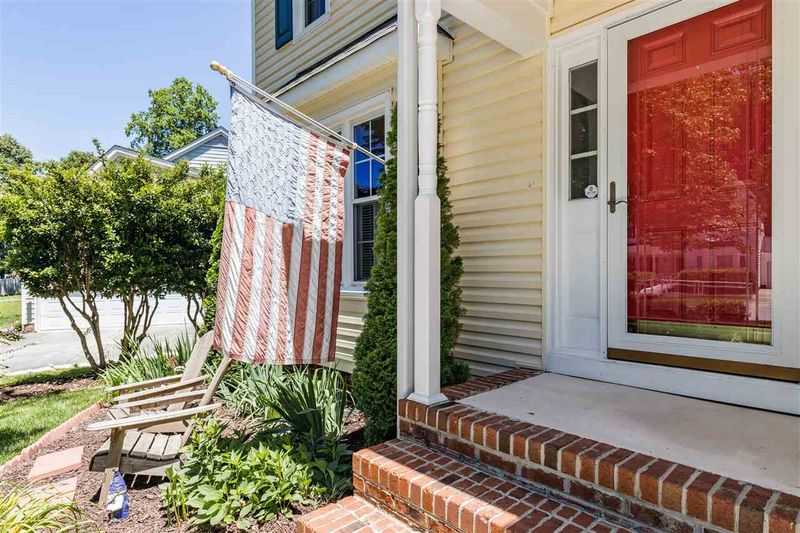 6004 Dedmon Pl, Raleigh, NC 27616