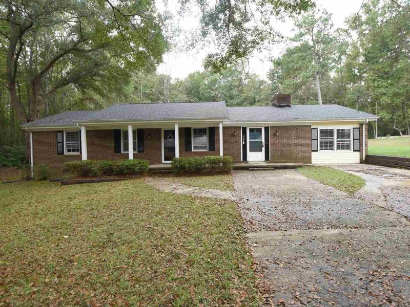 6004 Meadowbrook Rd, Raleigh, NC 27603
