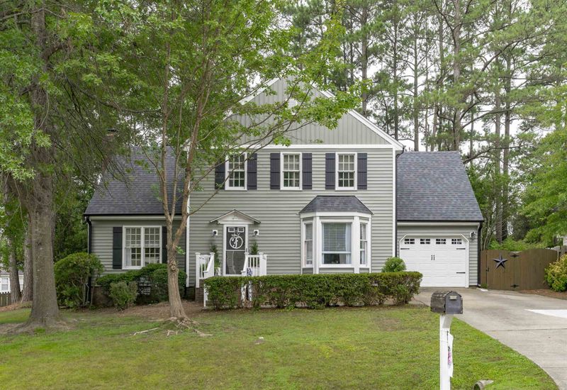 6004 River Landings Dr, Raleigh, NC 27604
