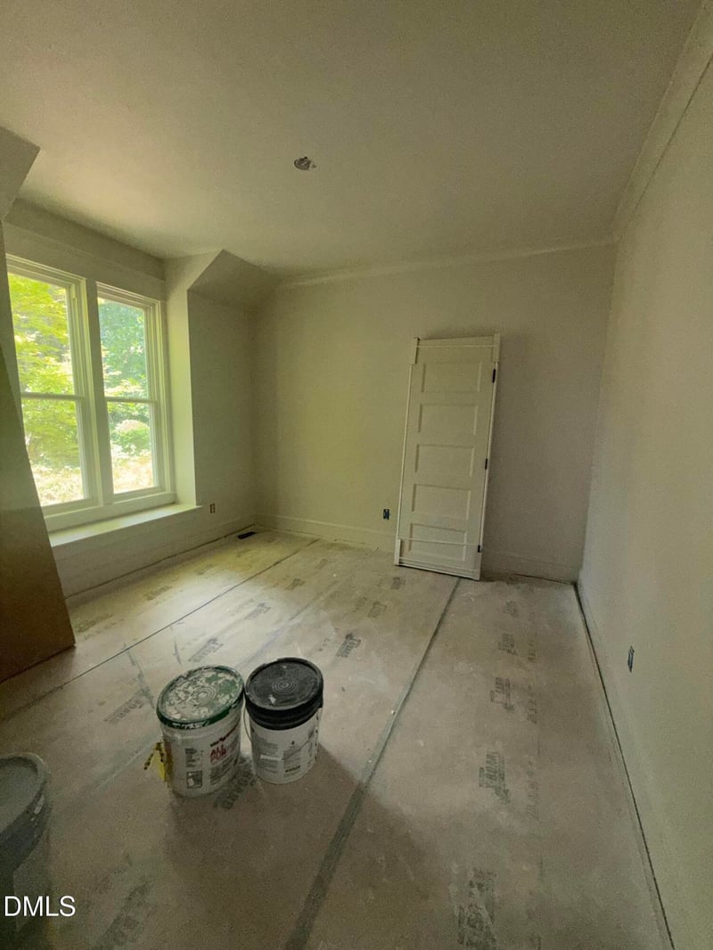 6004 Sentinel Dr, Raleigh, NC 27609