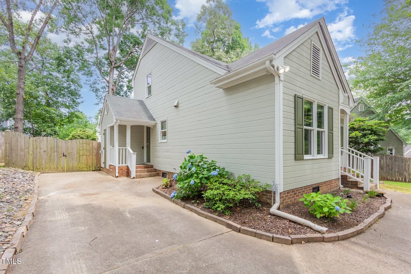 6004 Volant Dr, Raleigh, NC 27609