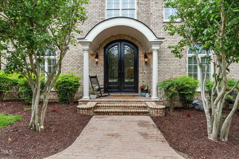 6005 Carlyle Dr, Raleigh, NC 27614