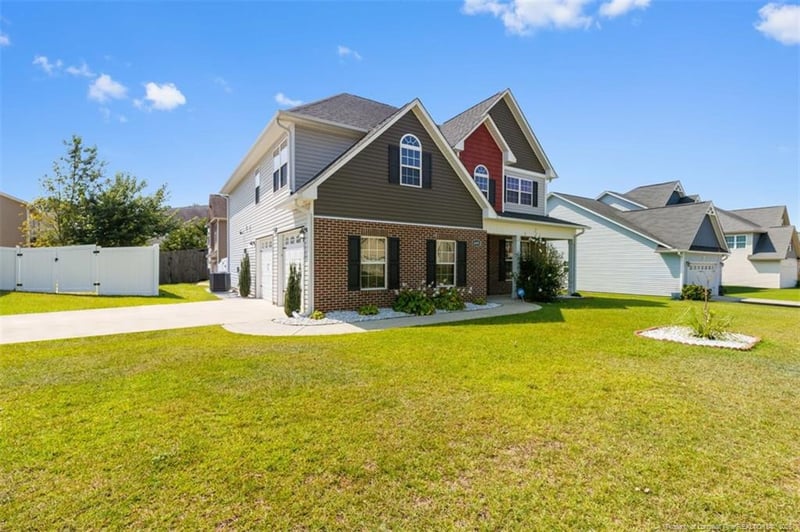 6005 Crown Ridge Ct, Fayetteville, NC 28314