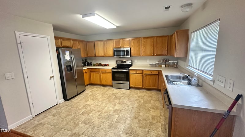 6005 Namozine Ct, Raleigh, NC 27610