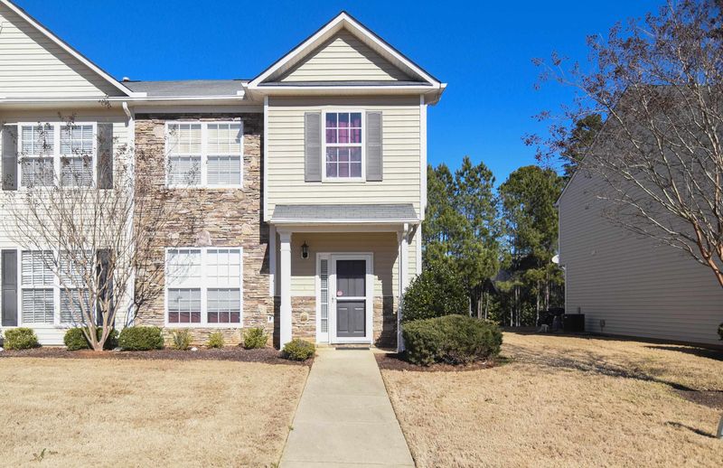 6005 Neuse Wood Dr, Raleigh, NC 27616