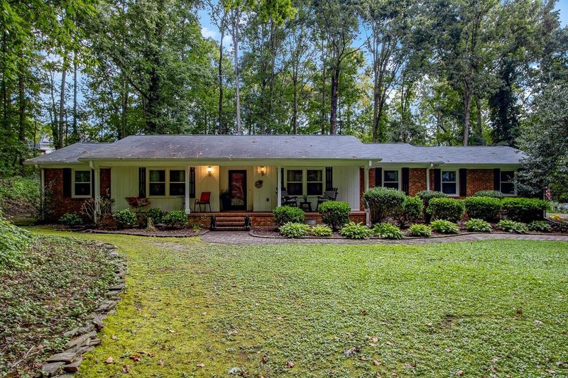 6005 Spring Valley Dr, Raleigh, NC 27616
