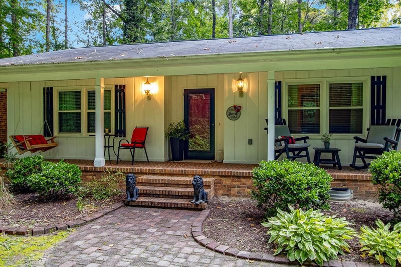 6005 Spring Valley Dr, Raleigh, NC 27616