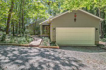 6006 Meadow Run Ct, Chapel Hill, NC 27516
