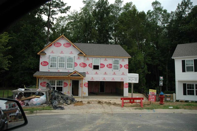 6008 Alyssum Dr, Zebulon, NC 27597