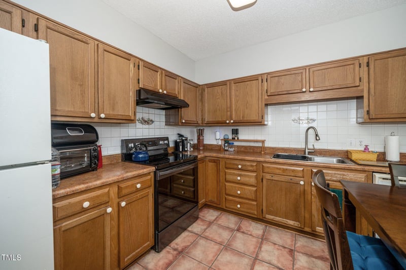 6008 River Lake Cir, Raleigh, NC 27604