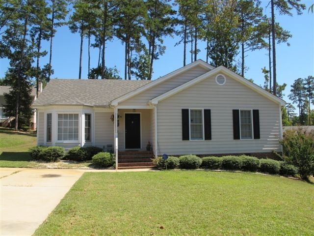 6008 Sweden Dr, Raleigh, NC 27612