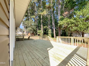 6009 River Landings Dr, Raleigh, NC 27604