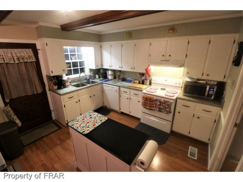 6009 Thrush Cir, Sanford, NC 27332