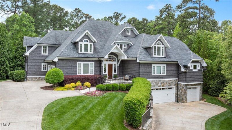 6009 Valencia Ct, Raleigh, NC 27614