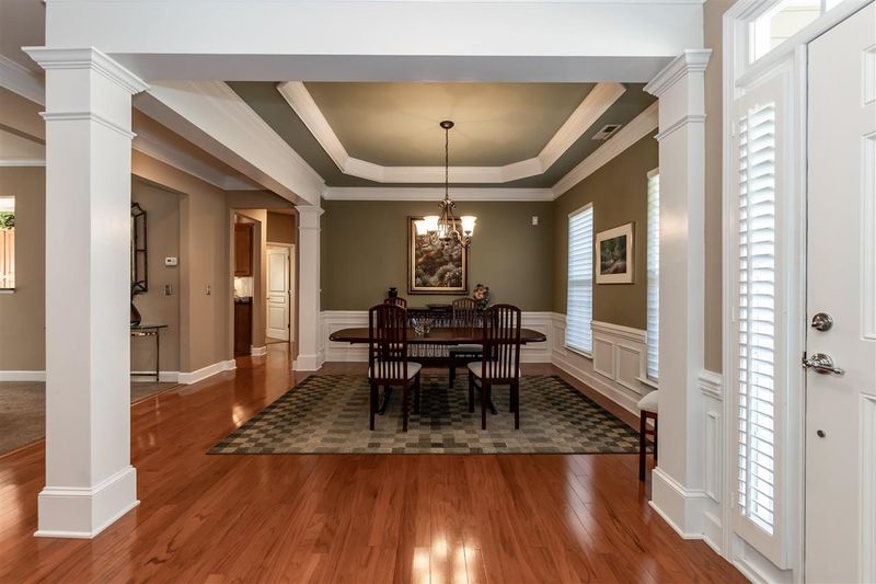 601 Aylestone Dr, Cary, NC 27519
